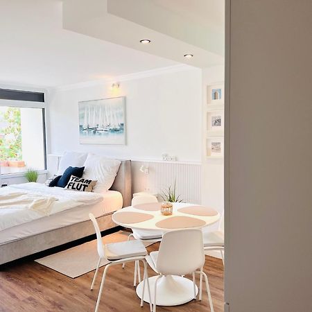 Neu - Frisch Renoviertes Ferienapartment "Waterkant" Büsum Exterior foto